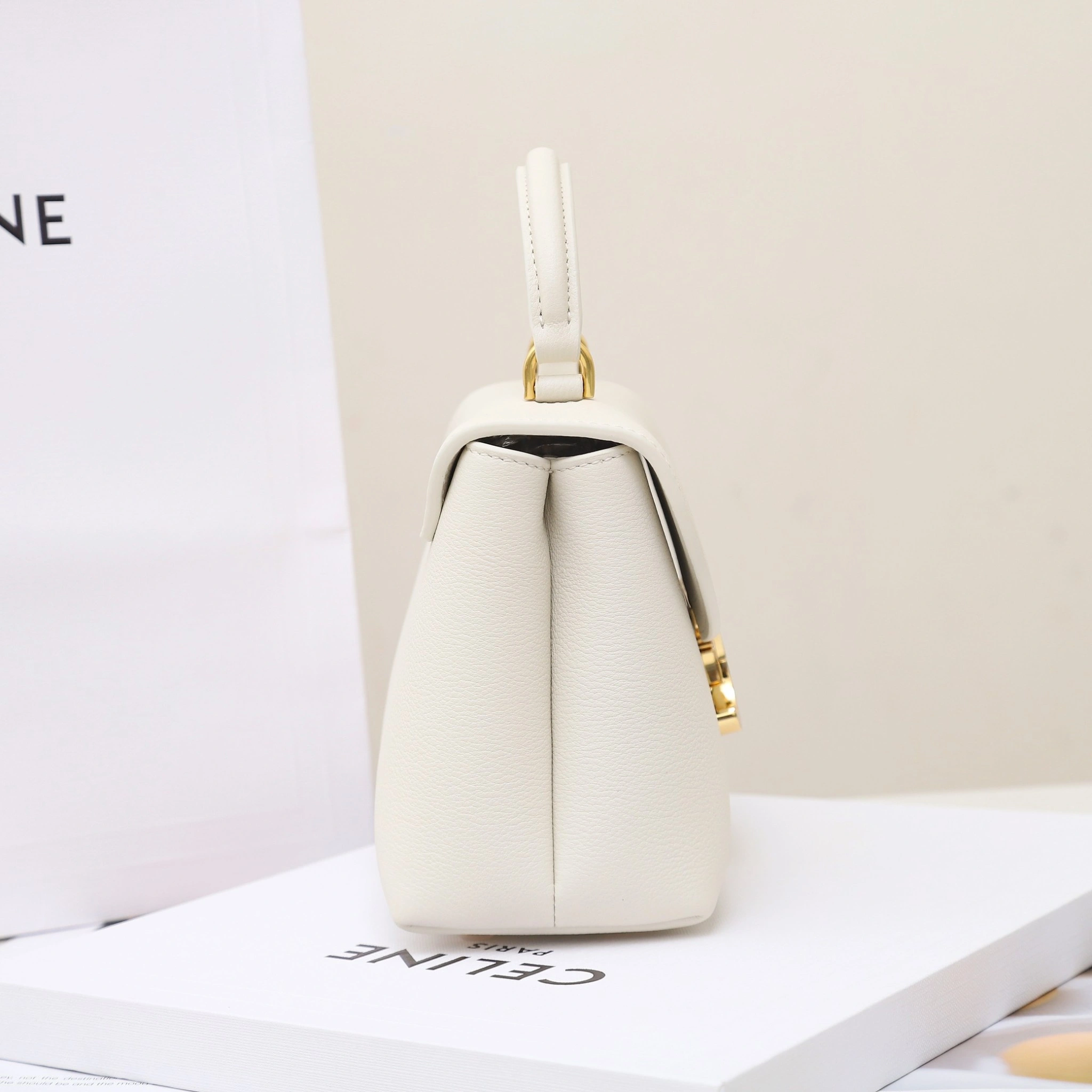 MOMO-- 358i95 118113FYJ.00WC high quality version cowhide item:D-B184I2103
